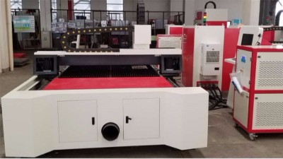 東元電機通用型JSDE2交流伺服系統(tǒng)應(yīng)用在激光切割機上